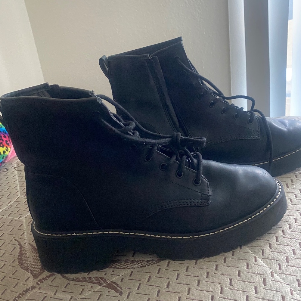 Black boots